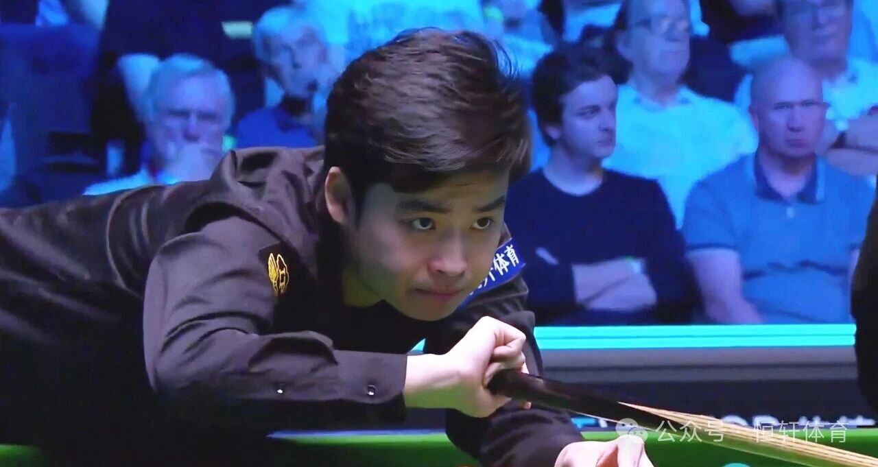 苏格兰公开赛 | LP球员斯佳辉轰单杆136分 4-3胜马克·戴维斯晋级32强(图2) 苏格兰公开赛 | LP球员斯佳辉轰单杆136分 4-3胜马克·戴维斯晋级32强(图2)