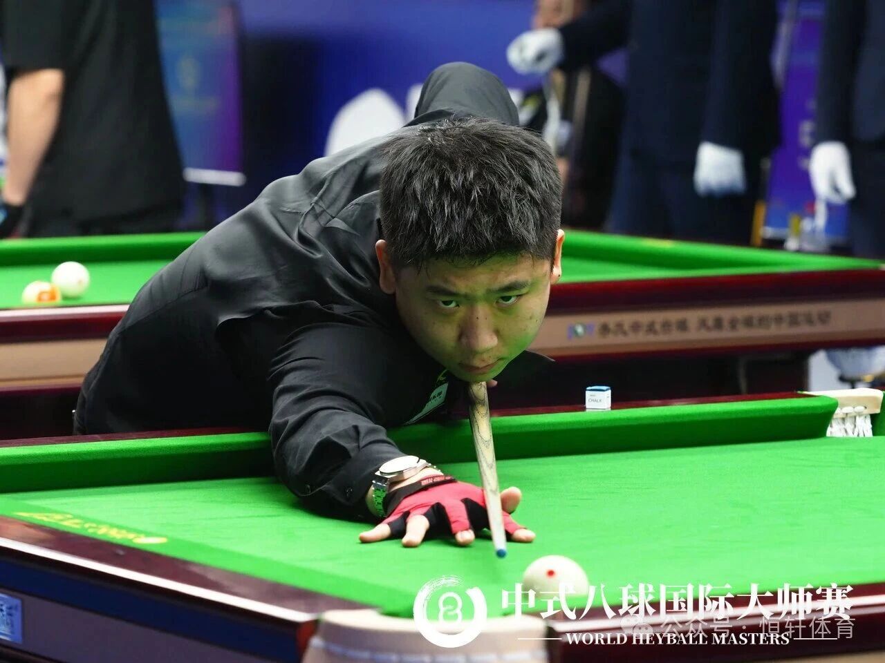 大师赛南宁站 | LP球员于海涛惊天逆转 携康延壮何文冲、孙鹏、刘任晋级32强(图3)