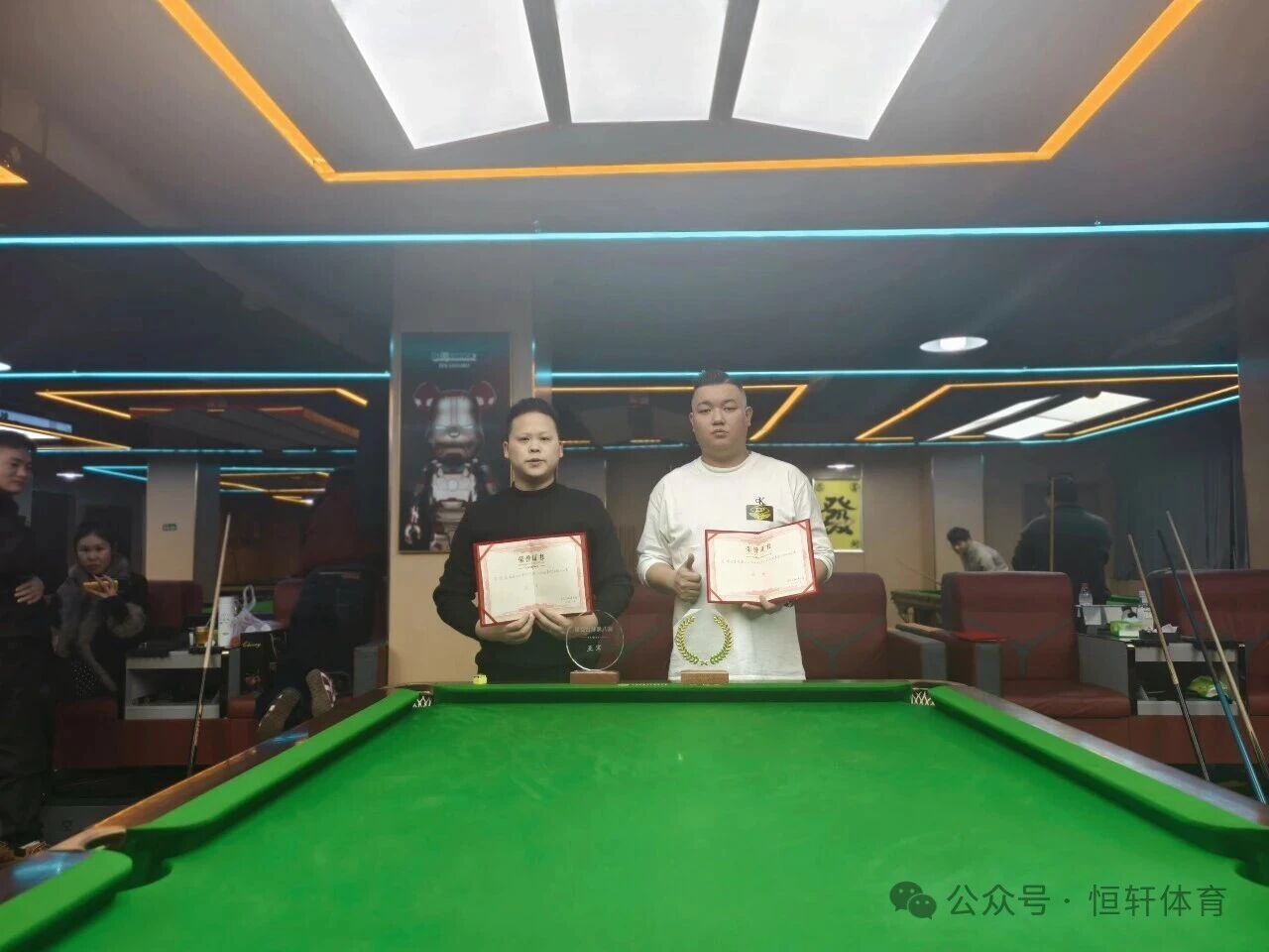 捷报 | 祝贺LP球员 李俊霄 荣获重庆星空台球中式八球丙级联赛分站赛 冠军