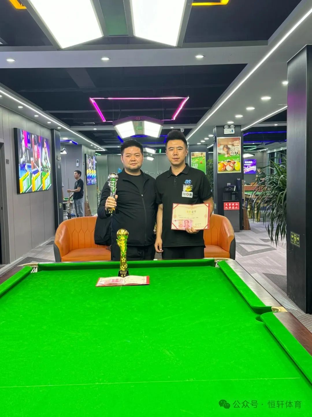 捷报 | 祝贺LP球员 肖明先 荣获临夏市雅超台球俱乐部第一届会员资格赛 亚军(图2)