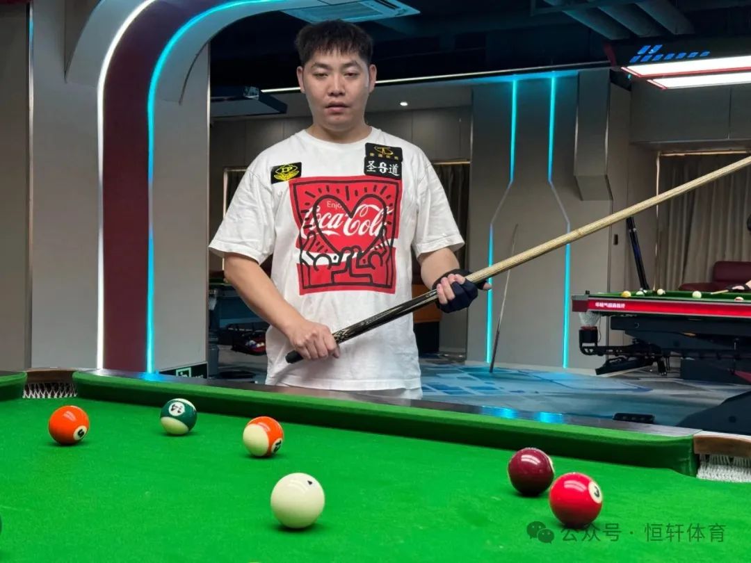 捷报 | 祝贺LP球员 叶建豪 荣获湛江市爵士台球俱乐部超级会员杯 冠军
