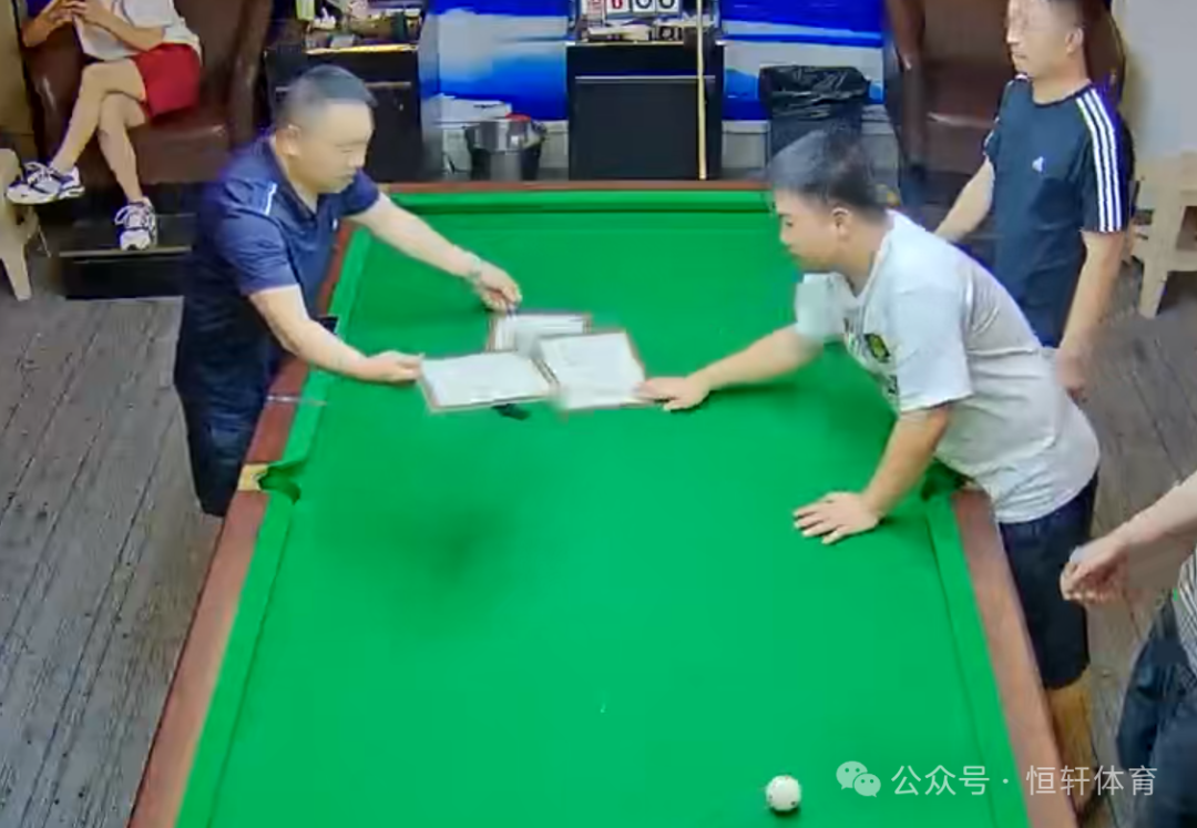 捷报 | 祝贺LP球员 龙光红 荣获凯里市乐酷乔氏奥斯卡杯 冠军